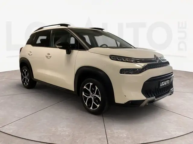 Citroen C3 Aircross view 3
