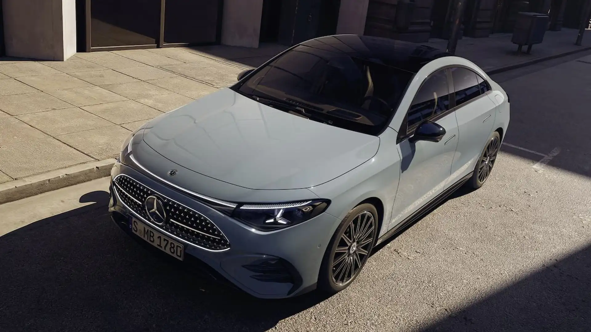 Mercedes-Benz CLA 250 250+ con tecnología EQ Szürke - 1