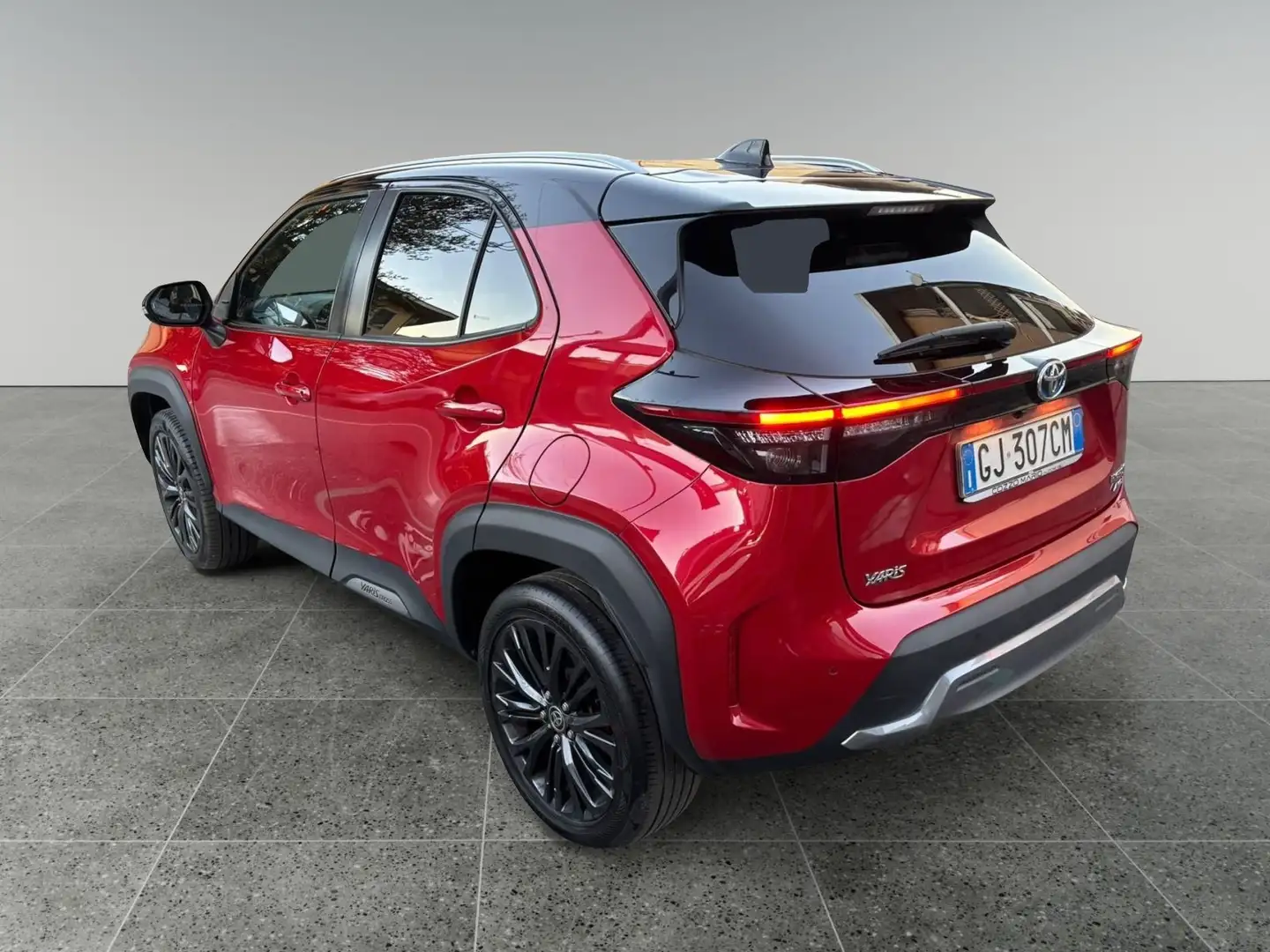 Toyota Yaris Cross Yaris Cross 1.5 Hybrid 5p. E-CVT AWD-i Adventure Rot - 2