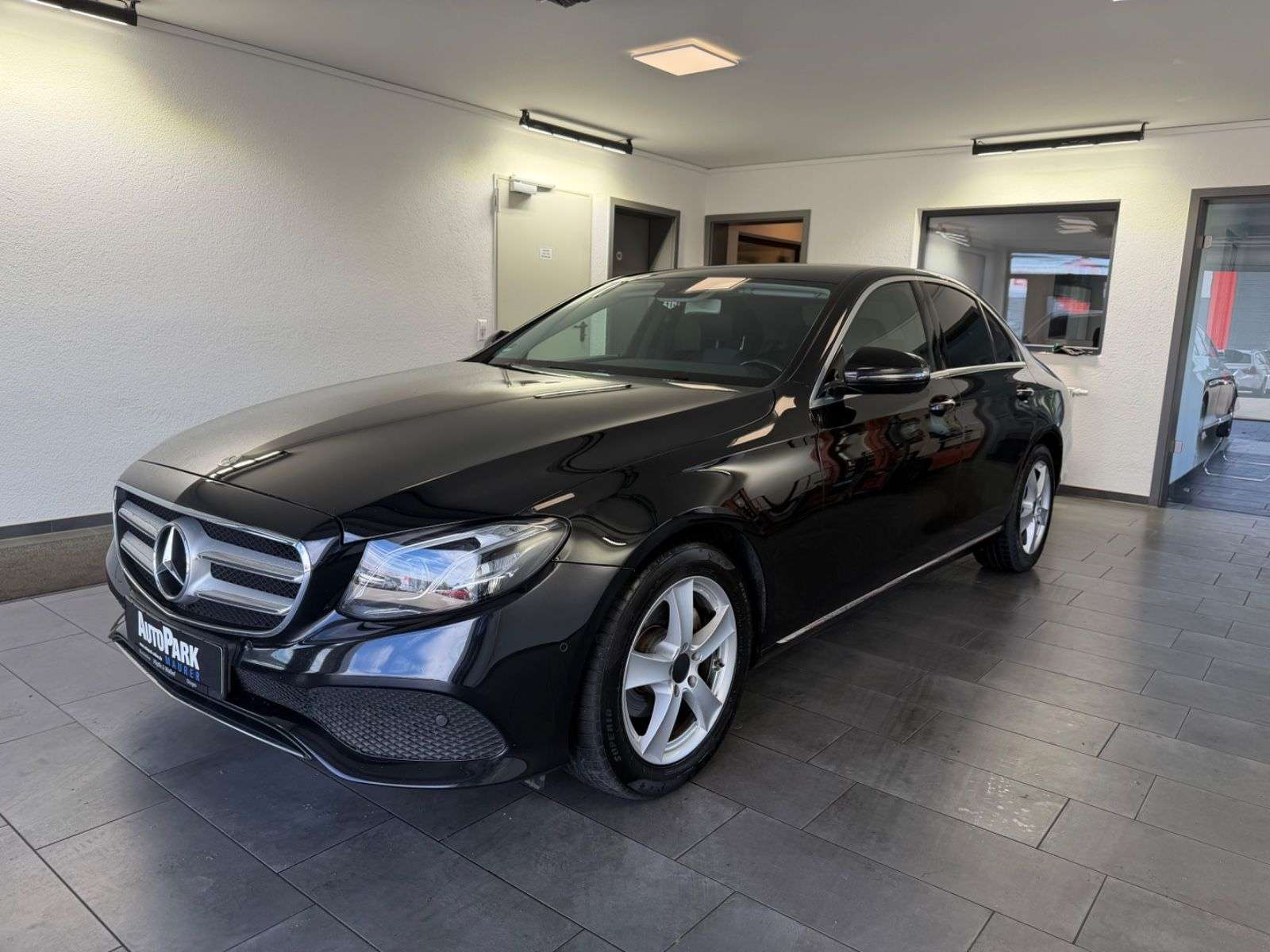 Mercedes-Benz E 220
