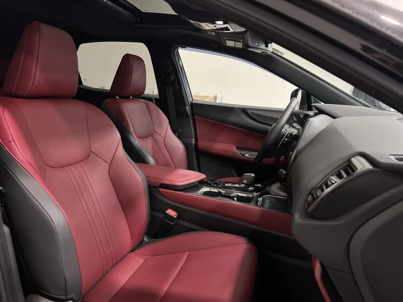 Lexus NX снимка Lexus NX
