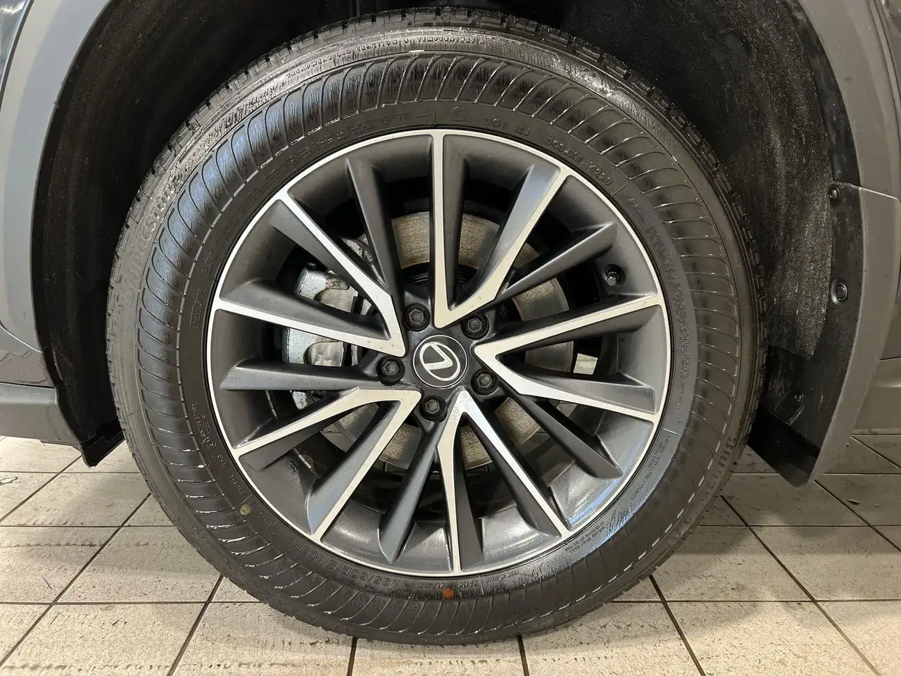 Lexus NX снимка Lexus NX