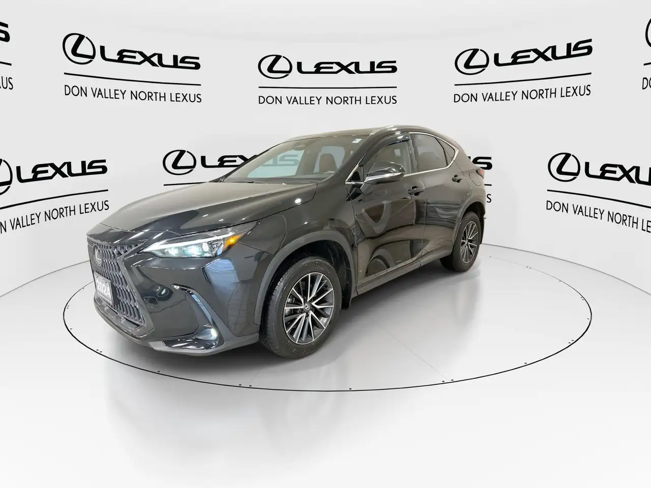 Lexus NX снимка Lexus NX