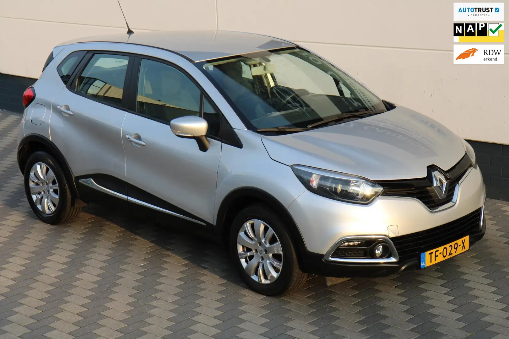 Renault Captur 0.9 TCe Dynamique Navi Cruise Airco Keyless !! Grijs - 1