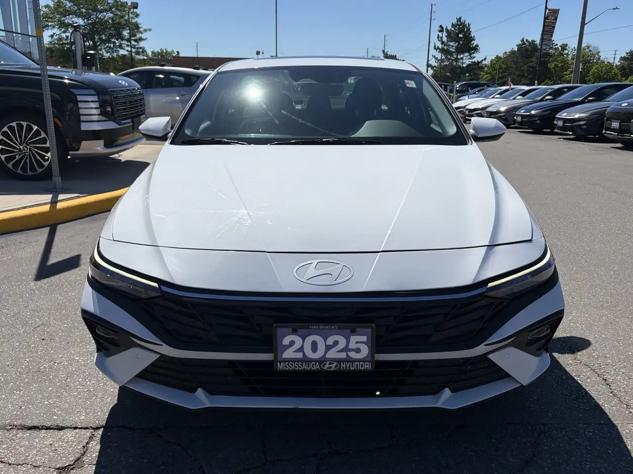 Hyundai ELANTRA снимка Hyundai ELANTRA