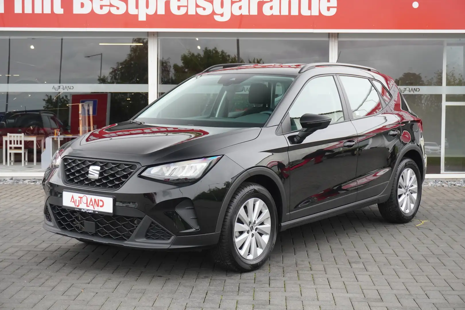 SEAT Arona 1.0 TSI Style LED Spurhalte ACC DAB PDC Schwarz - 2