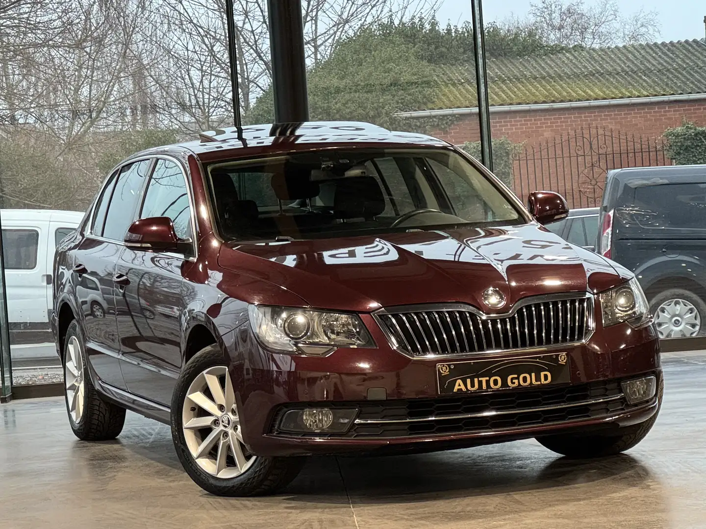 Skoda Superb 1.6 CR TDi/XENON/NAVIGATION/FULLOPTIONS/1PROP CARN Mauve - 2