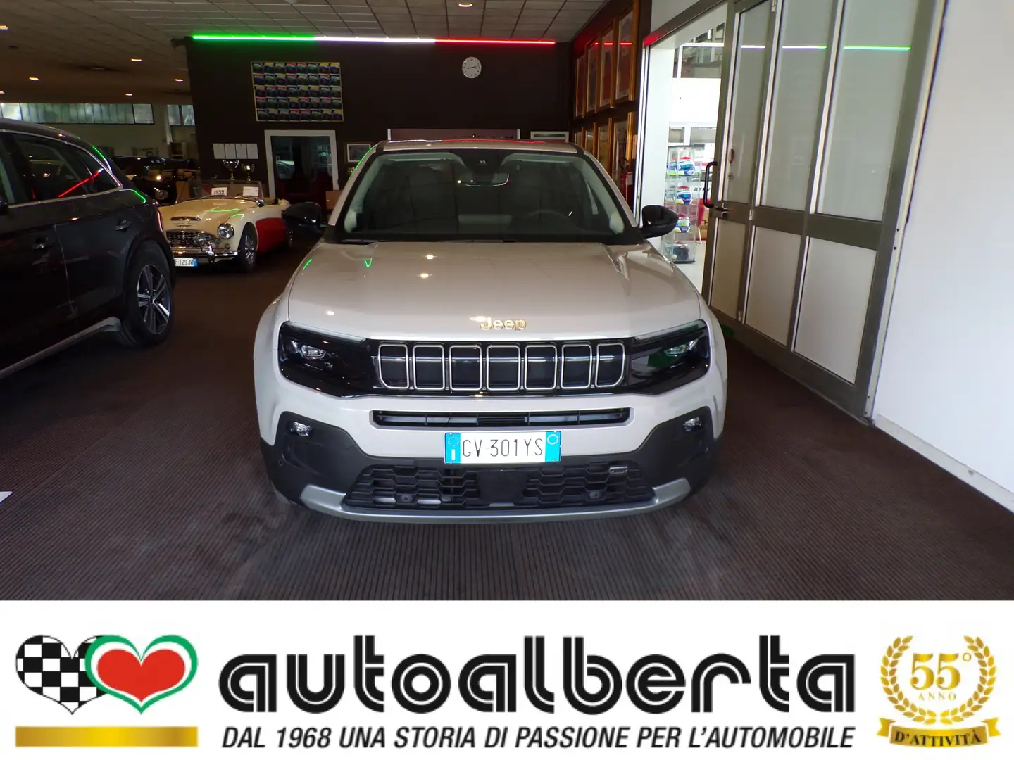 Jeep Avenger Summit  156cv auto 100% Elettrica (KM.7.995) Grigio - 2