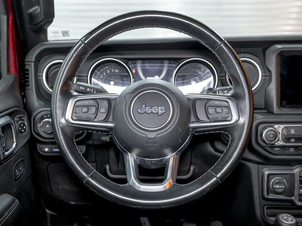 Jeep Wrangler снимка Jeep Wrangler