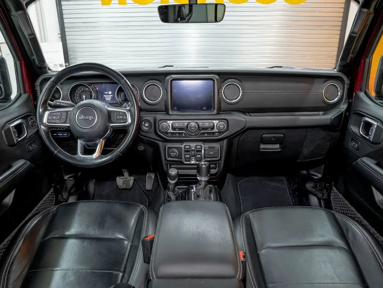 Jeep Wrangler снимка Jeep Wrangler