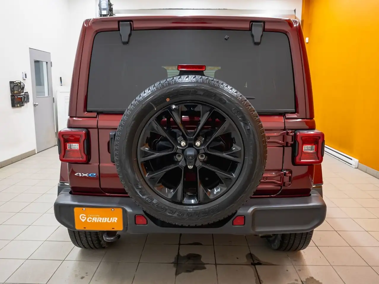 Jeep Wrangler снимка Jeep Wrangler