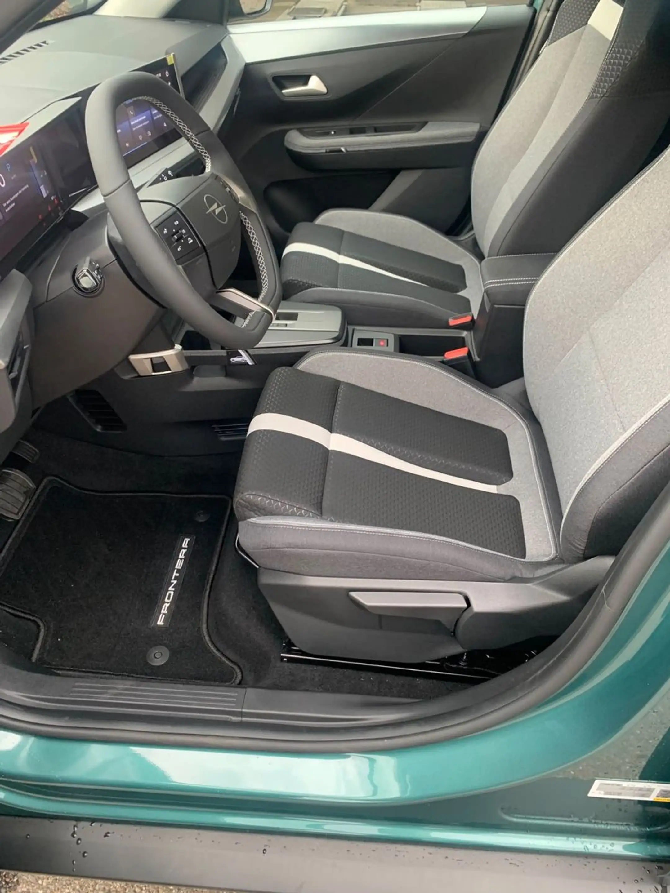 Opel Frontera GS 1.2 Hybrid 145 PS 5 Jahre Garantie — photo 12