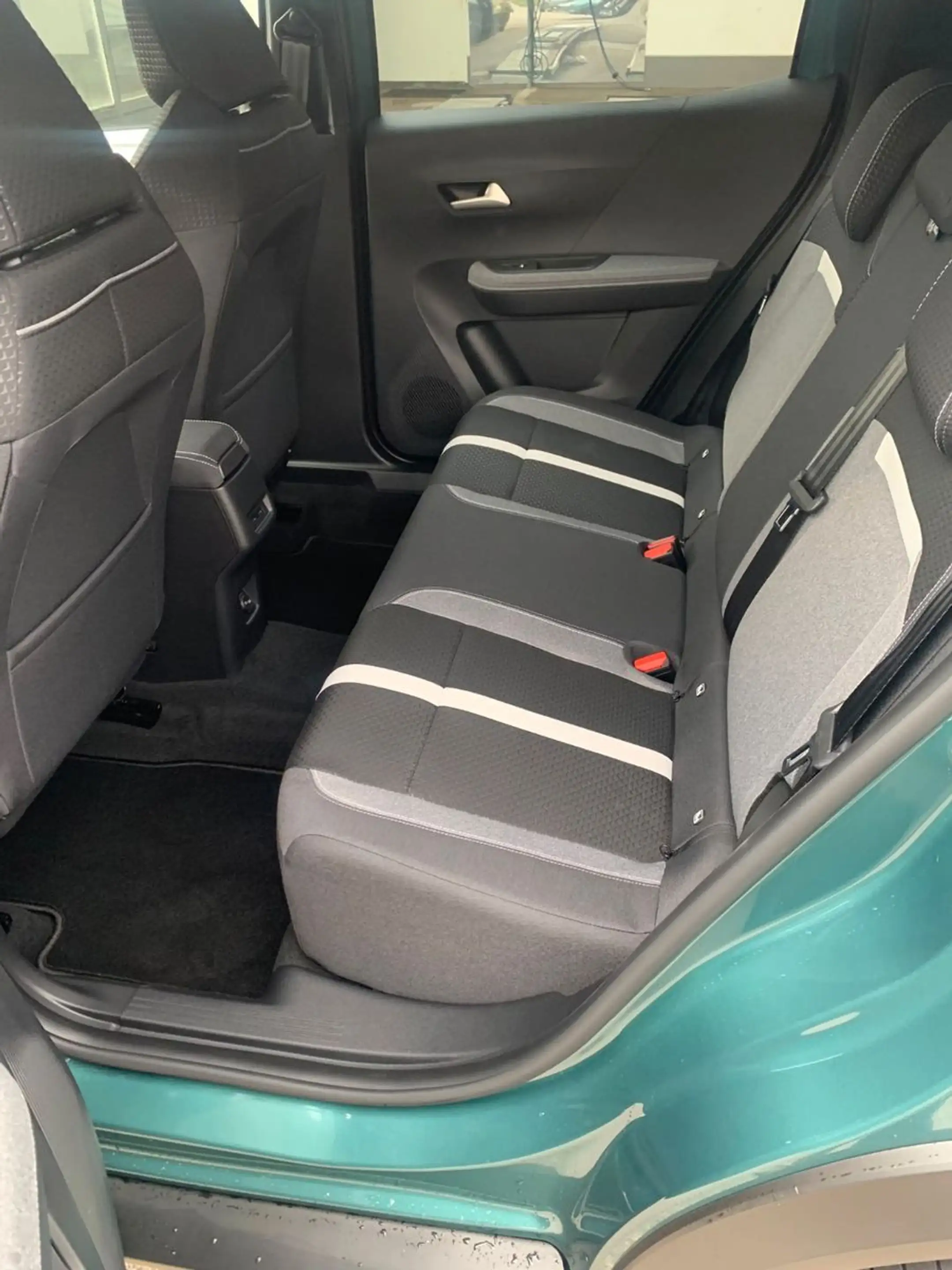 Opel Frontera GS 1.2 Hybrid 145 PS 5 Jahre Garantie — photo 13