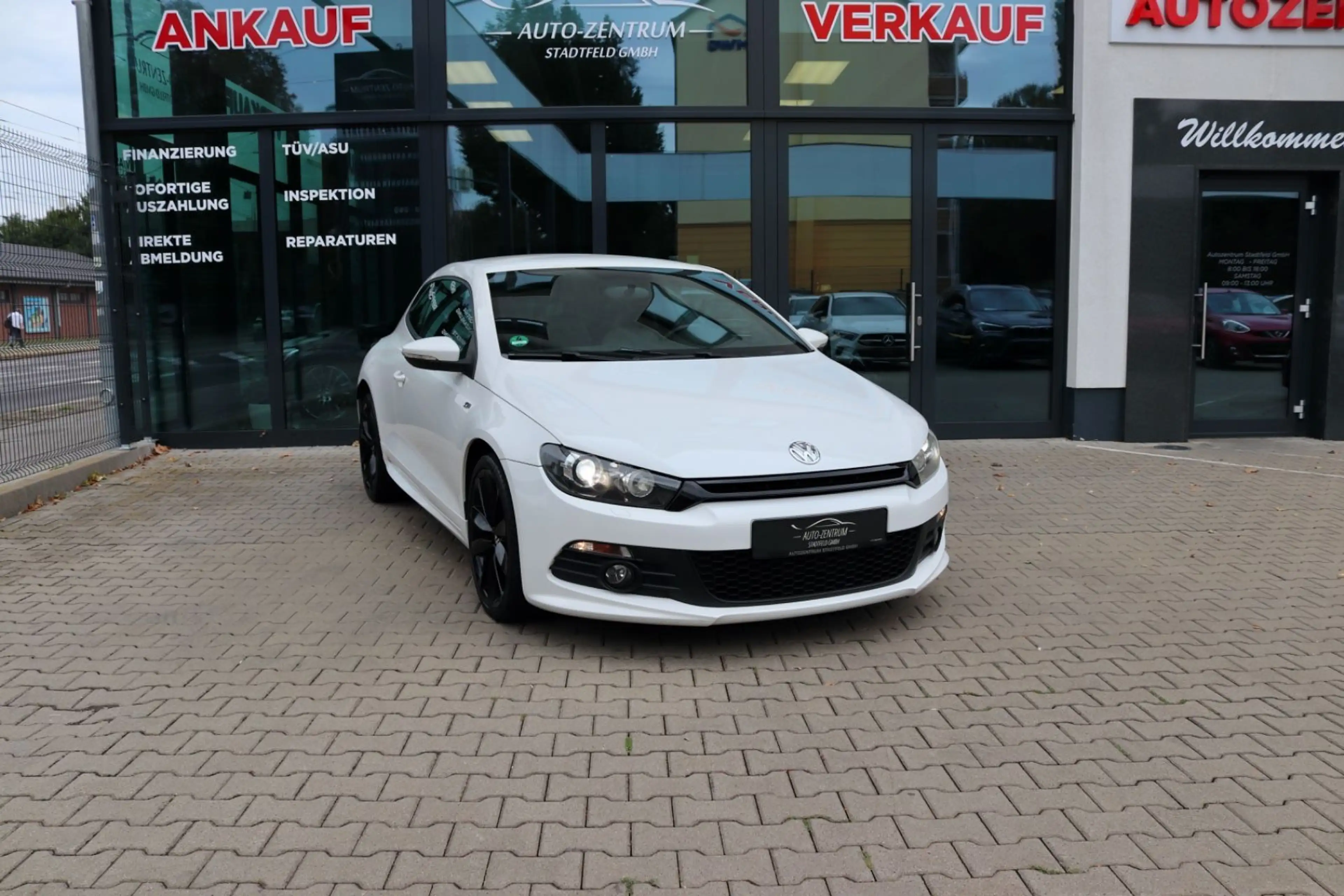 Volkswagen Scirocco R-Line Klima SHZ 19" Sport-Fahrwerk
