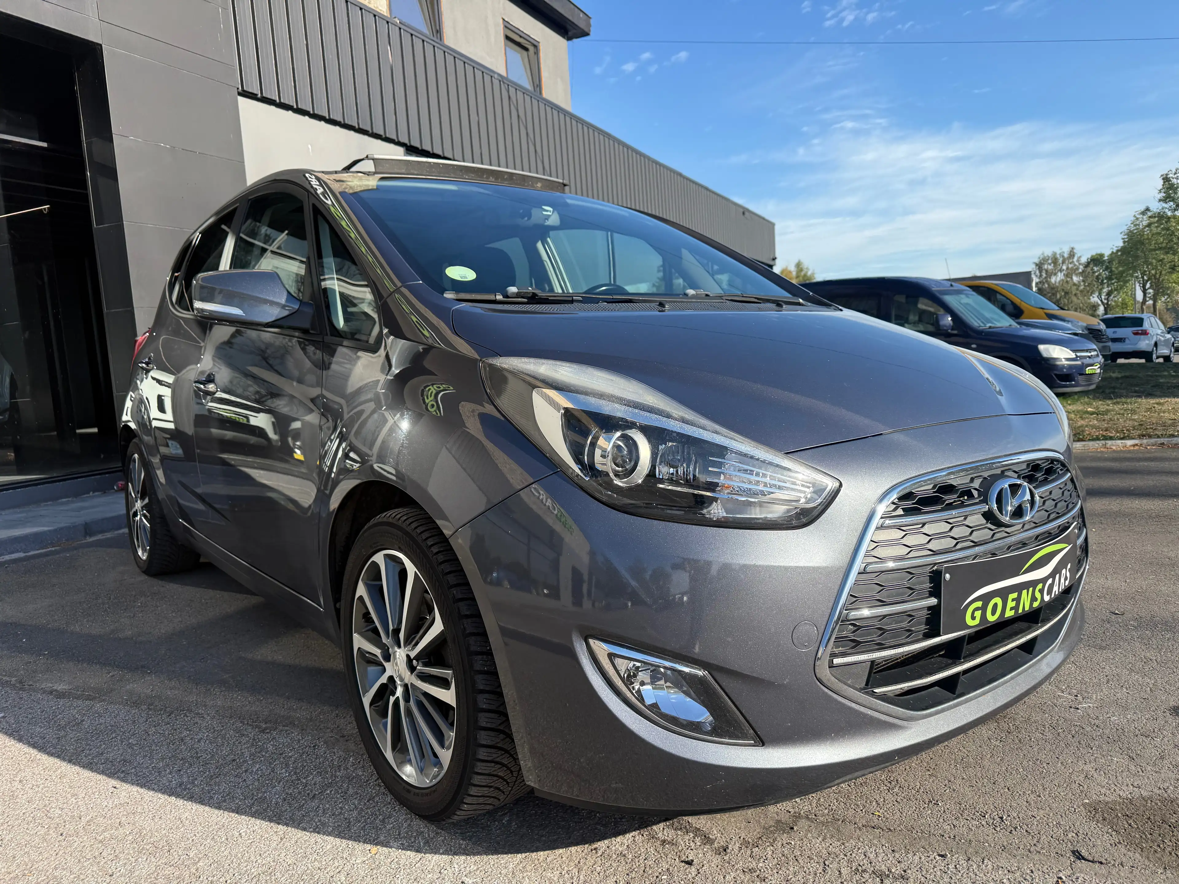 Hyundai iX20 iX20 1.6CRDi RADARS,CAMÉRA,SIÈGES CHAUFFANTS,VOLANT CHAUFFANT,CRUISE,CLIM,TOIT PANO… — photo 3
