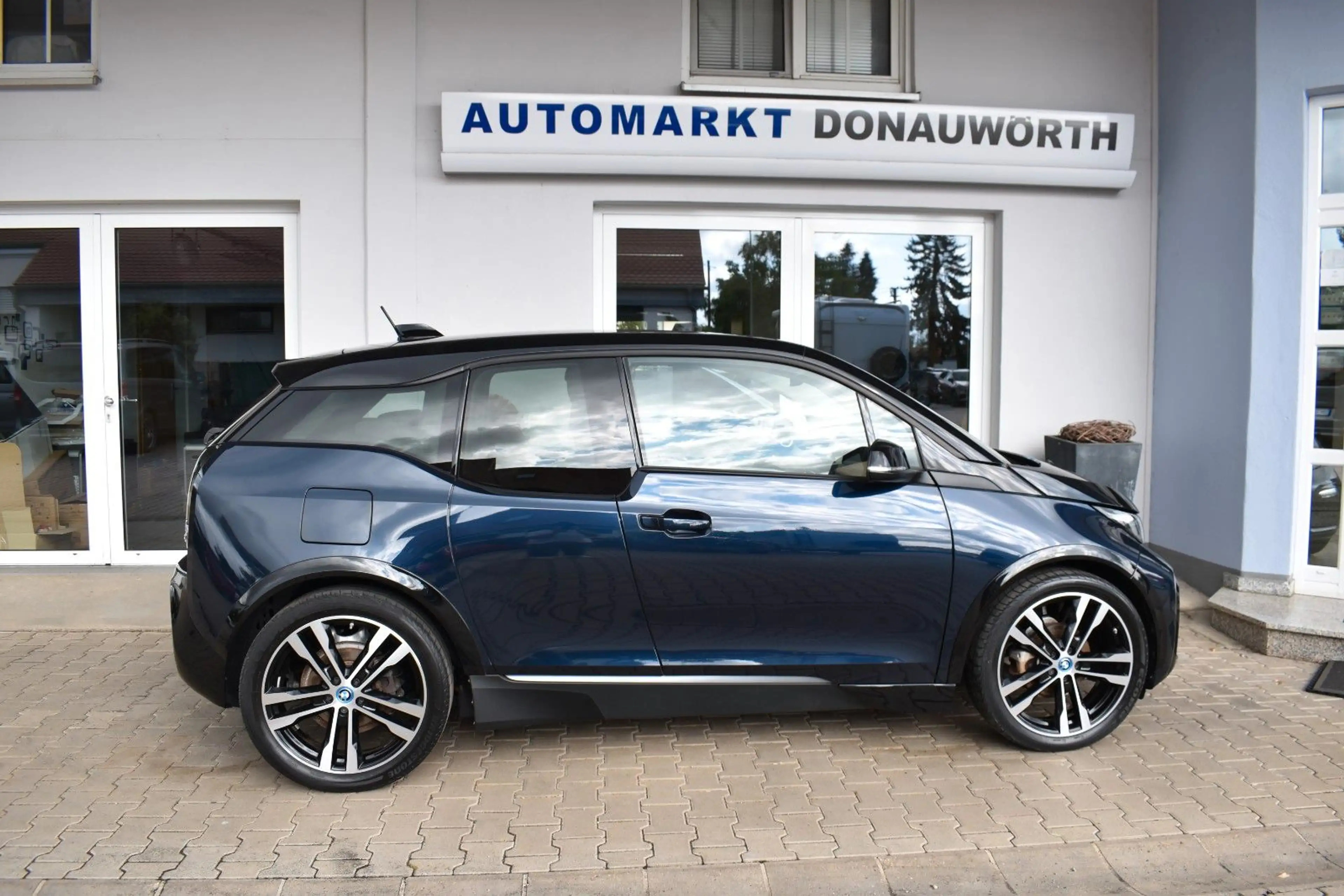 BMW i3 s (120 Ah) Navi Prof Kamera Teilleder PDC — photo 7