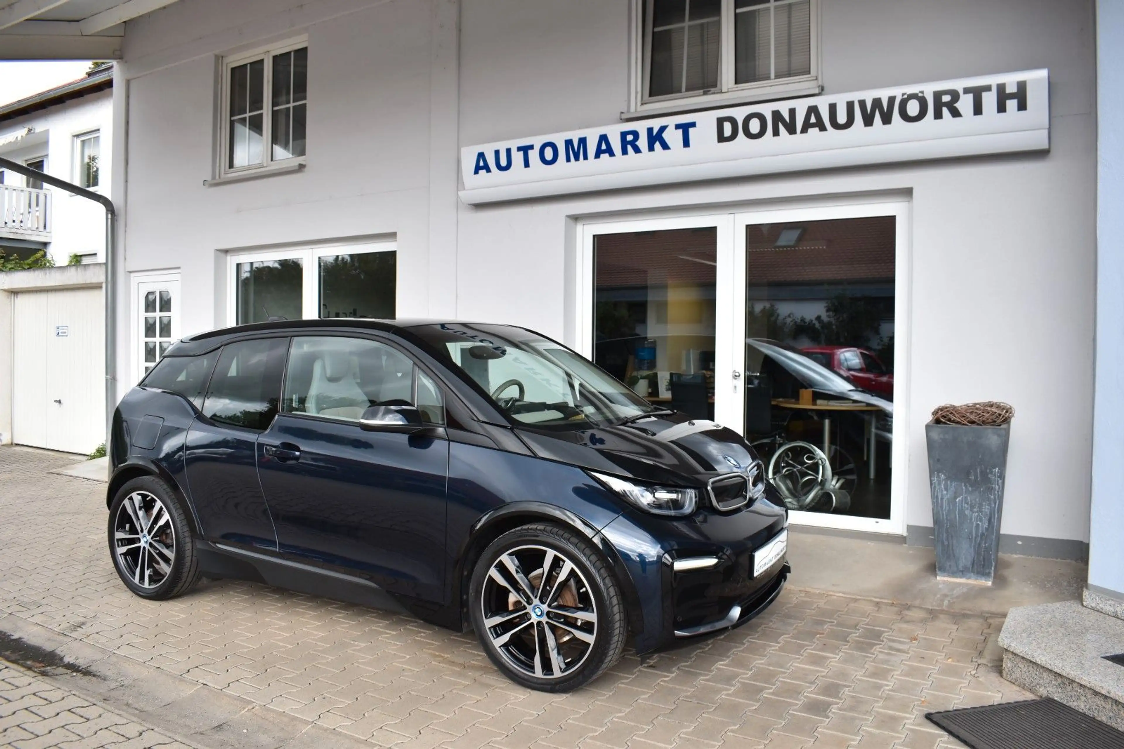 BMW i3 s (120 Ah) Navi Prof Kamera Teilleder PDC — photo 8