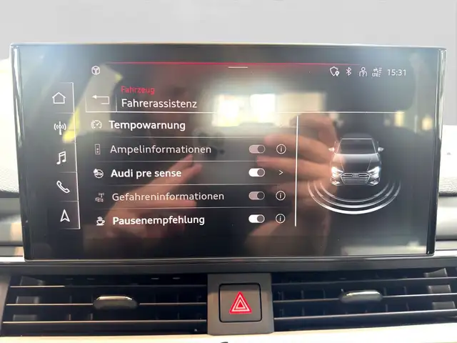 Audi A4 view 13
