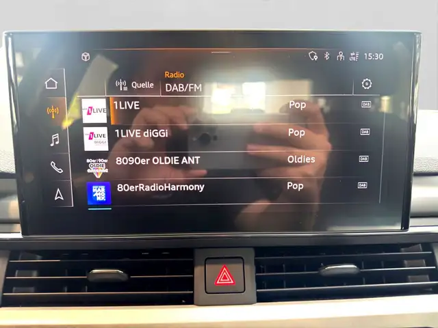 Audi A4 view 12