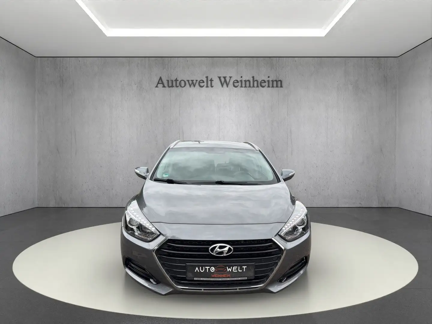 Hyundai i40 °CW°BLUE°TREND°NAVI°MEMORY°KAM°SHZ°TEMPOMAT° Modrá - 2