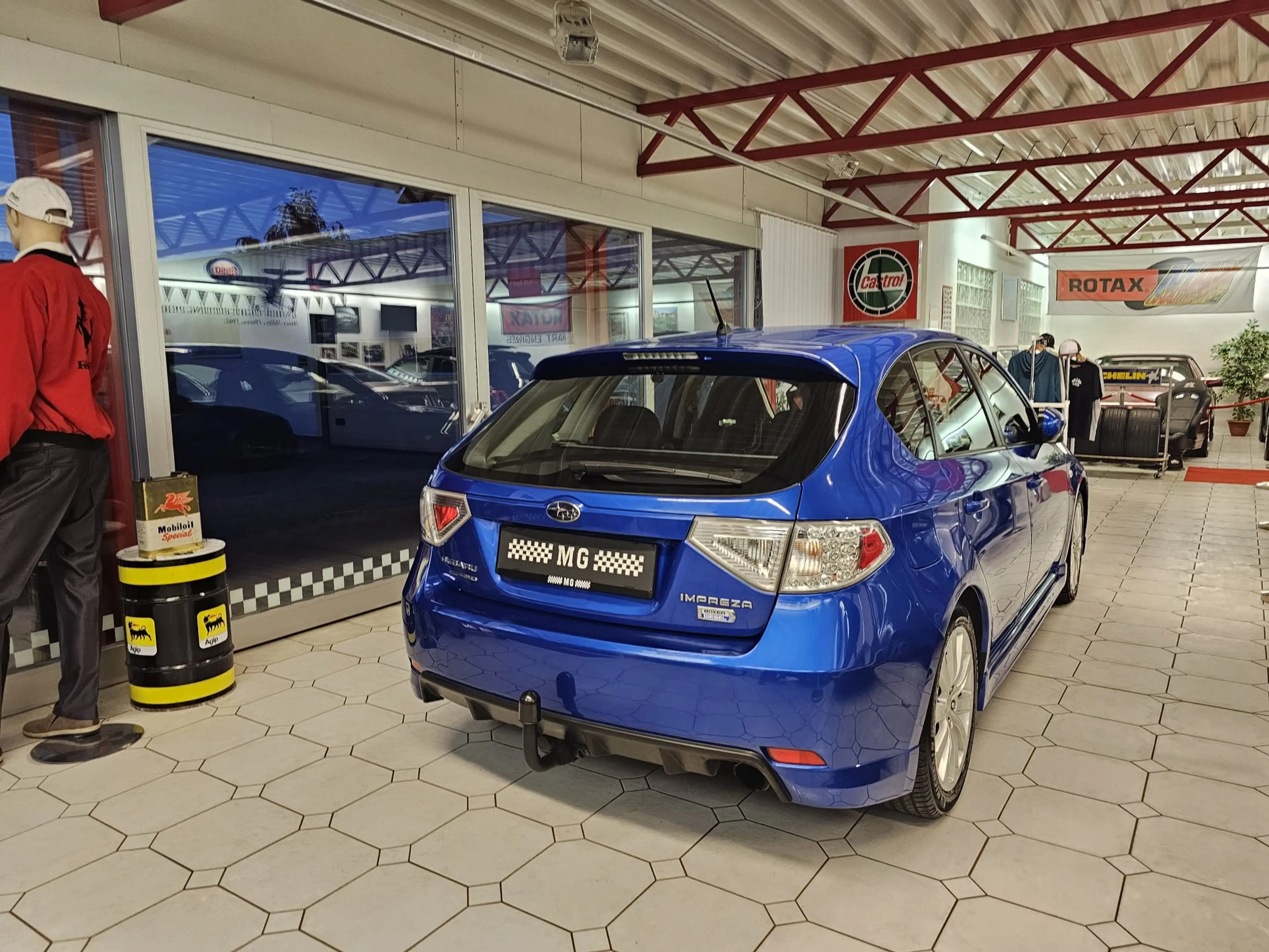 Subaru Impreza Sport — photo 10