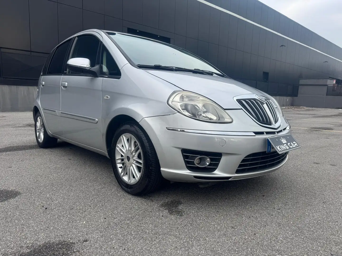 Lancia MUSA 1.4 16v Poltrona Frau s&s E5 Zilver - 2