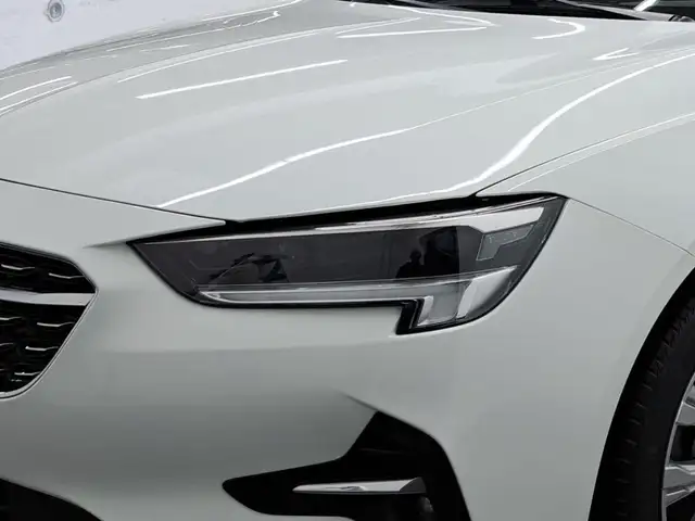 Opel Insignia view 5
