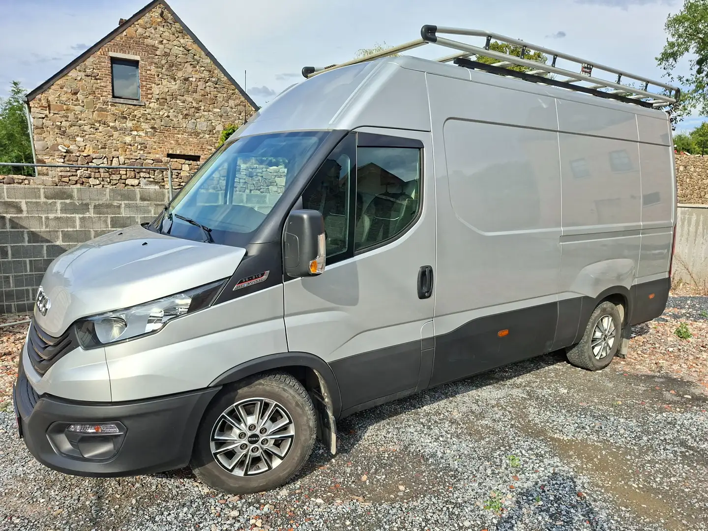 Iveco Daily 35C21V 3.0 Turbo TST Hi-Matic (3520L) Argent - 1