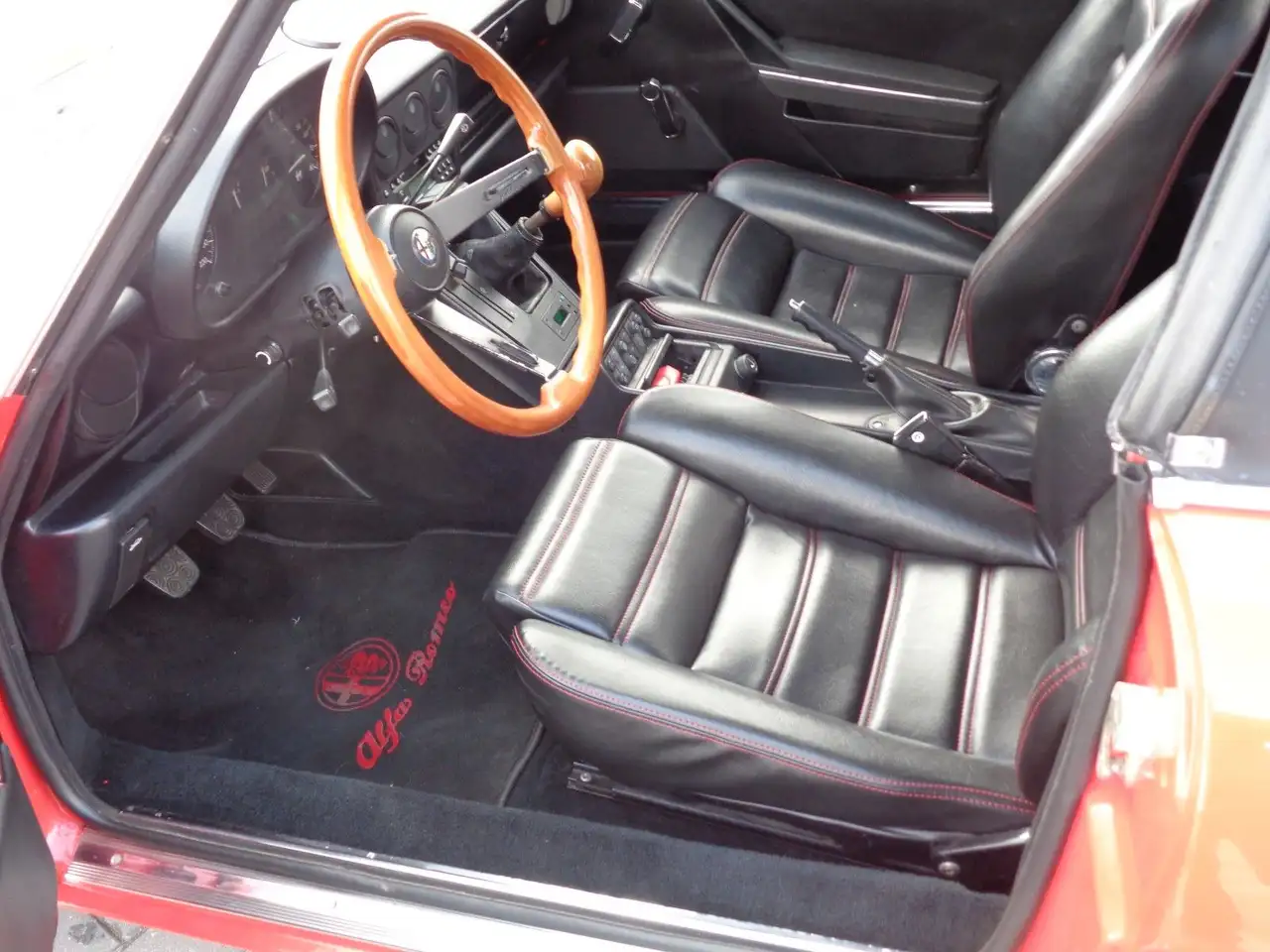 Alfa Romeo Spider 2.0 H- Kennzeichen, foto 9