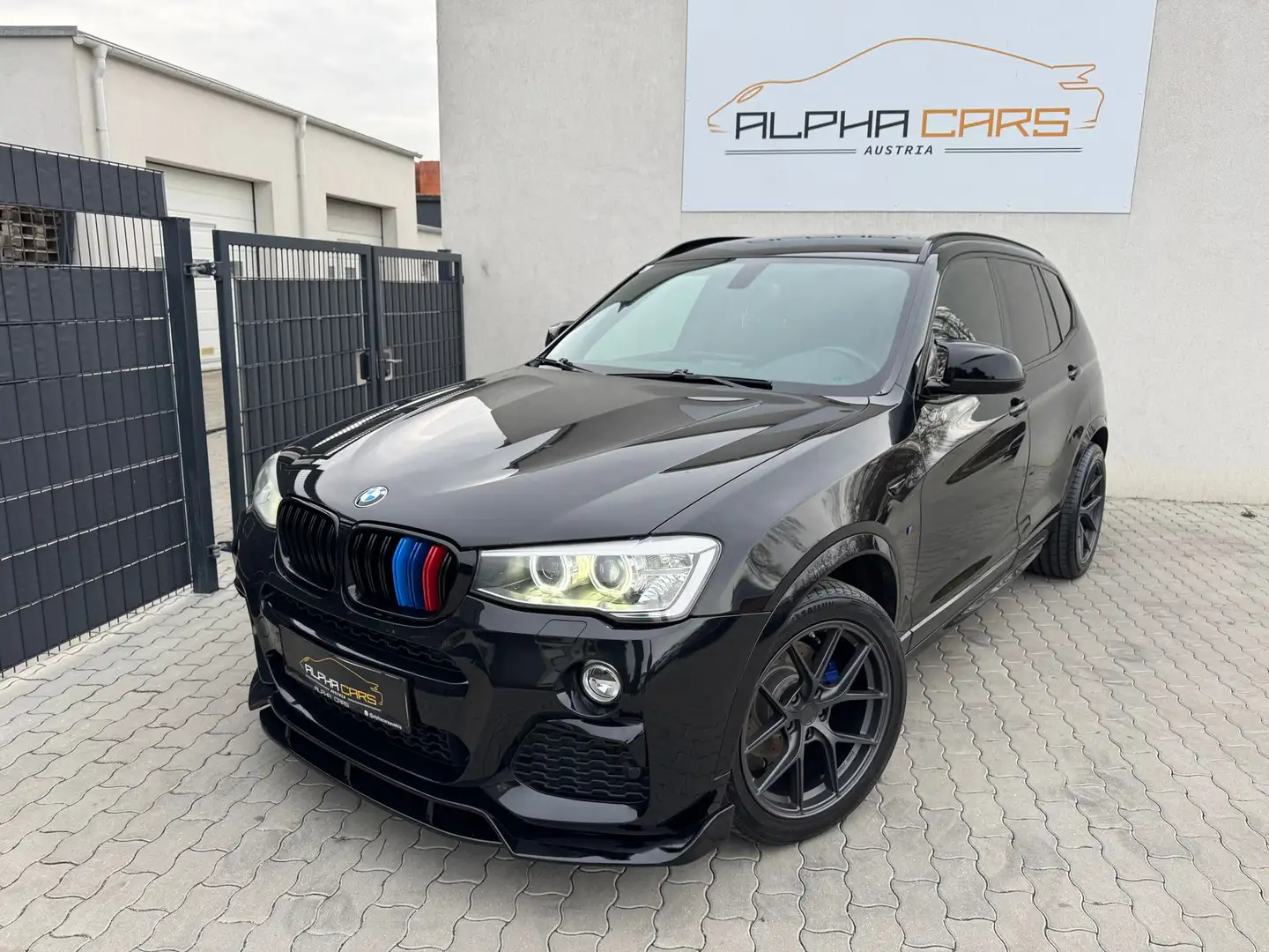 BMW X3 xDrive 20d M-Paket* Schwarz - 1