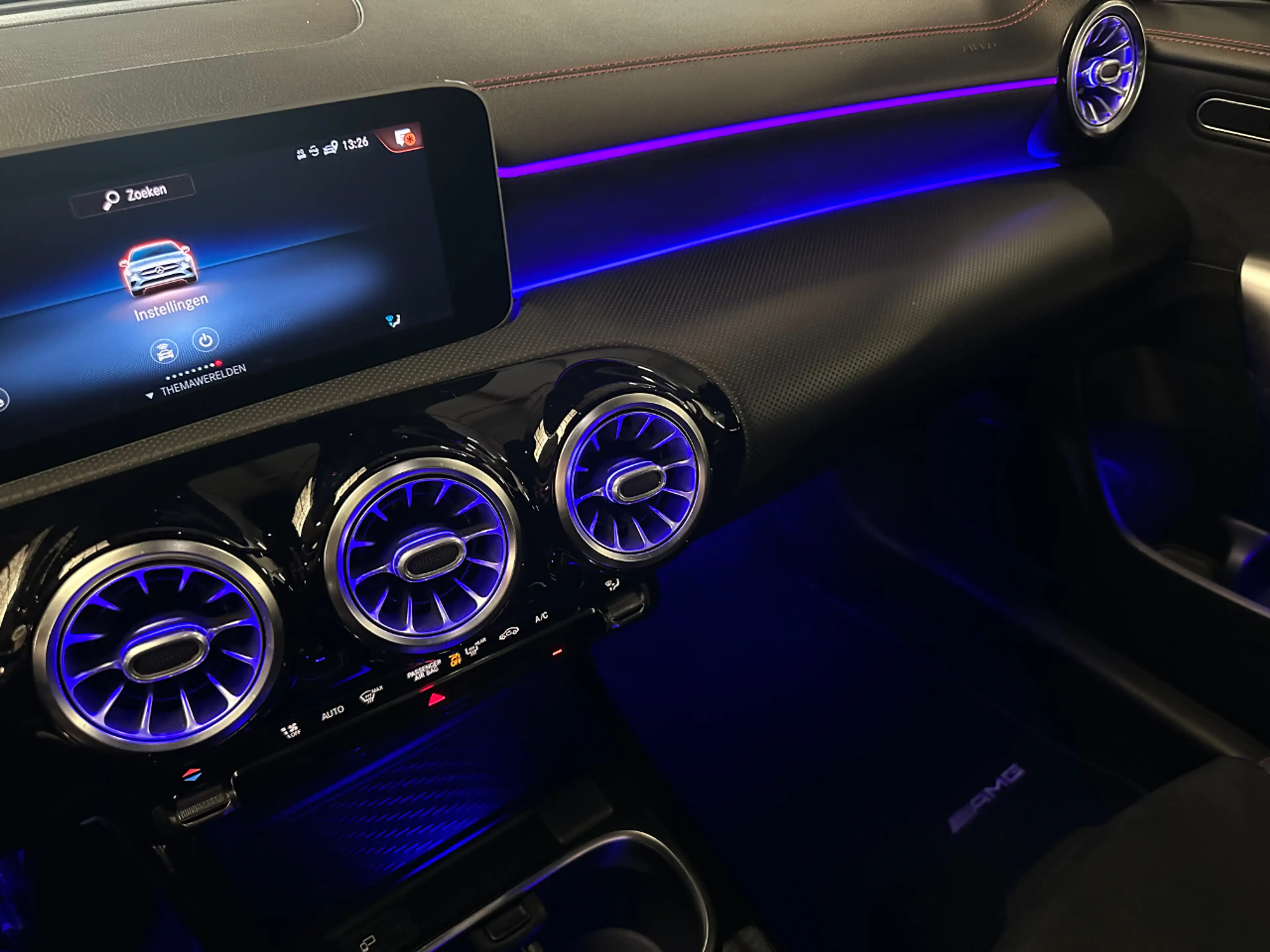 Mercedes-Benz CLA 220 220D SFEERVERLI/LED/AMG-LINE — photo 4
