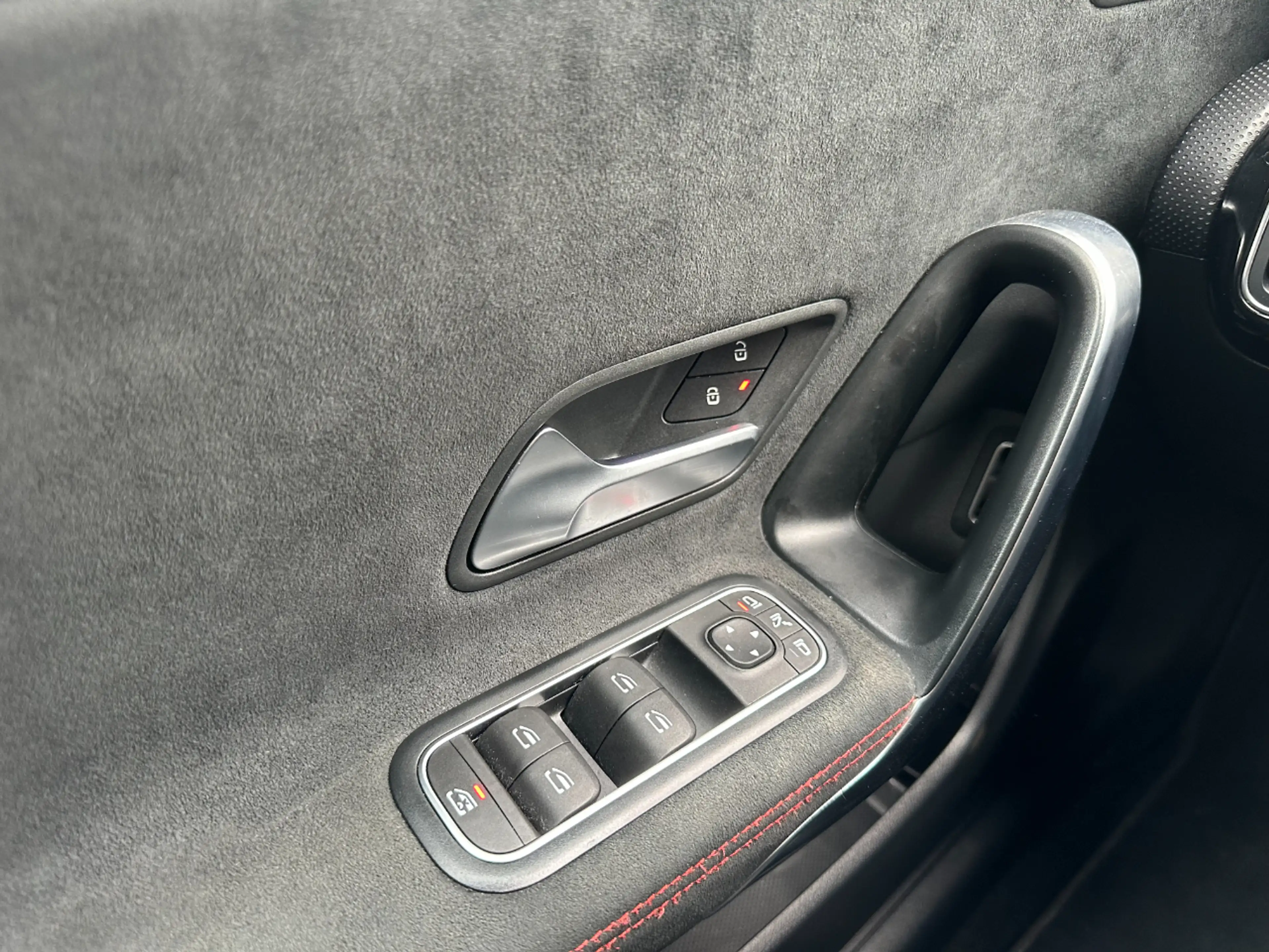 Mercedes-Benz CLA 220 220D SFEERVERLI/LED/AMG-LINE — photo 13