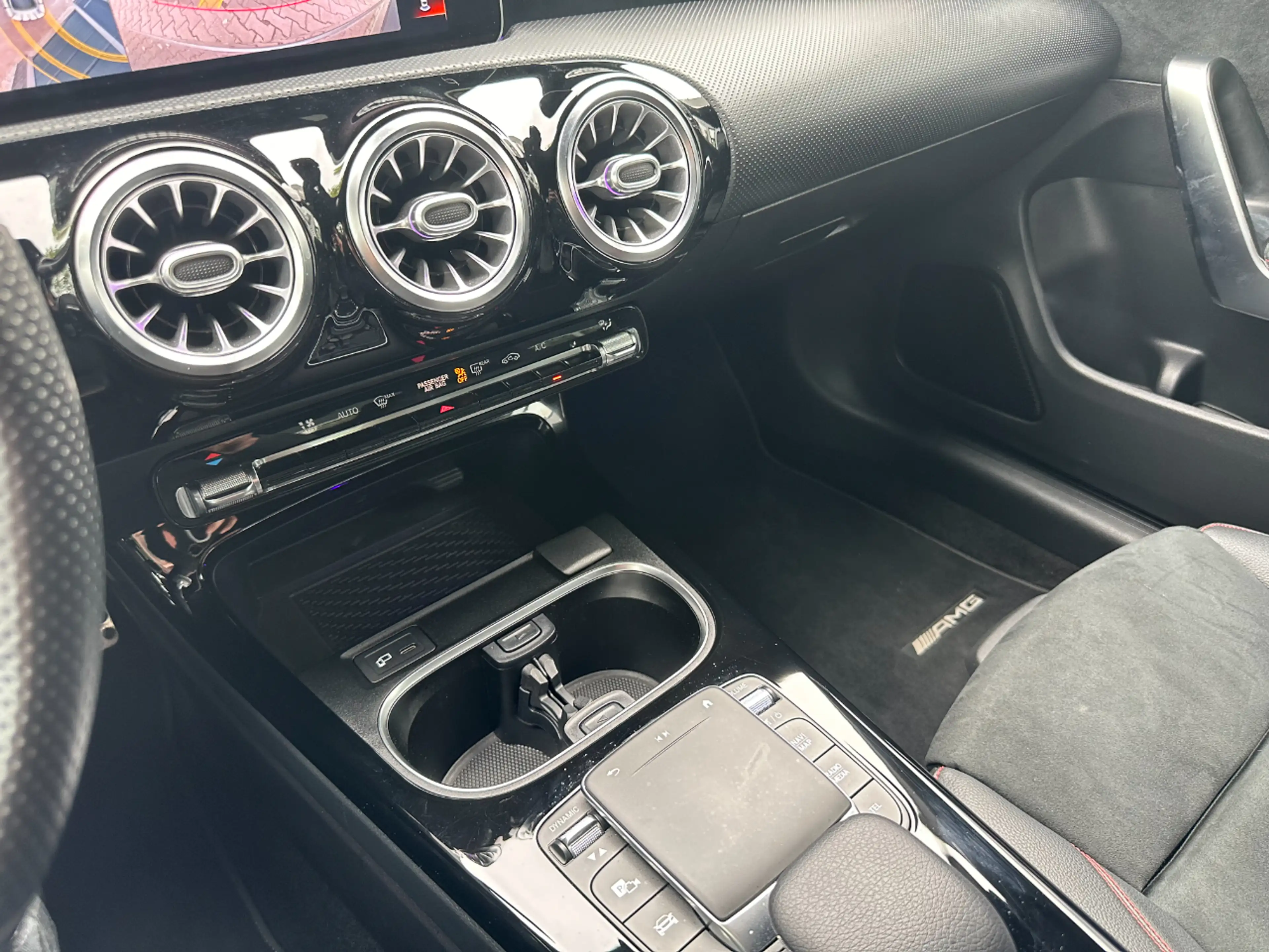 Mercedes-Benz CLA 220 220D SFEERVERLI/LED/AMG-LINE — photo 10