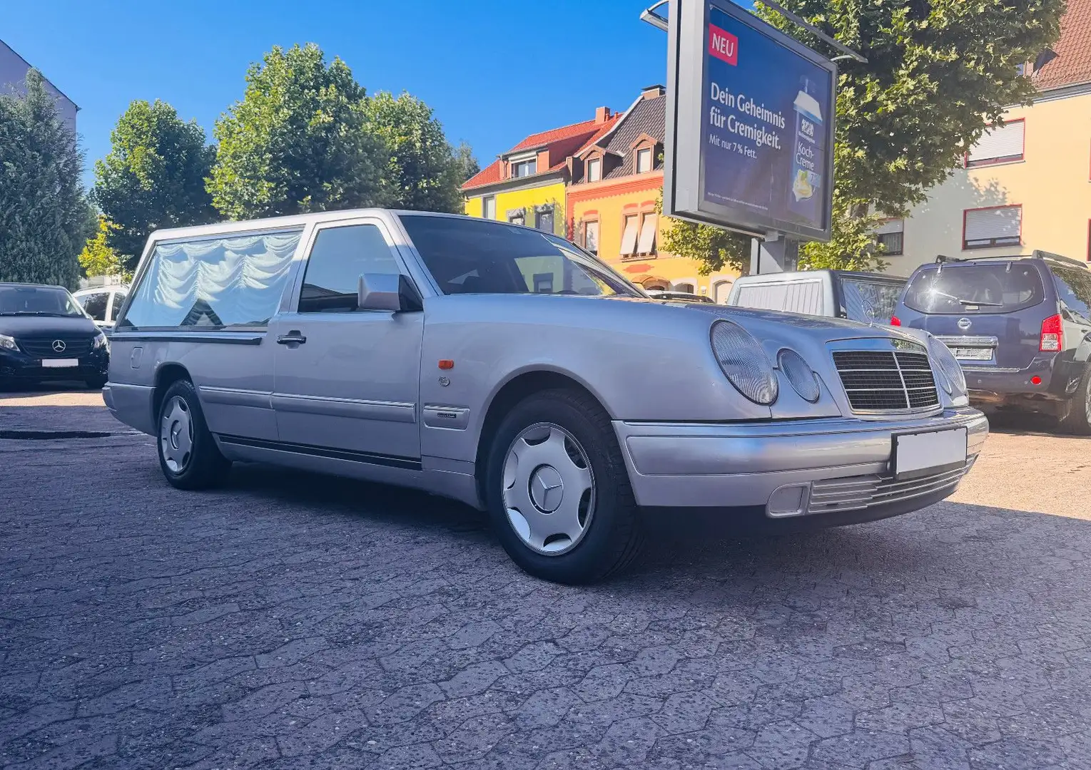 Mercedes-Benz 200 E W124 1.Hand Bestattungswagen Leichenwagen Gris - 1