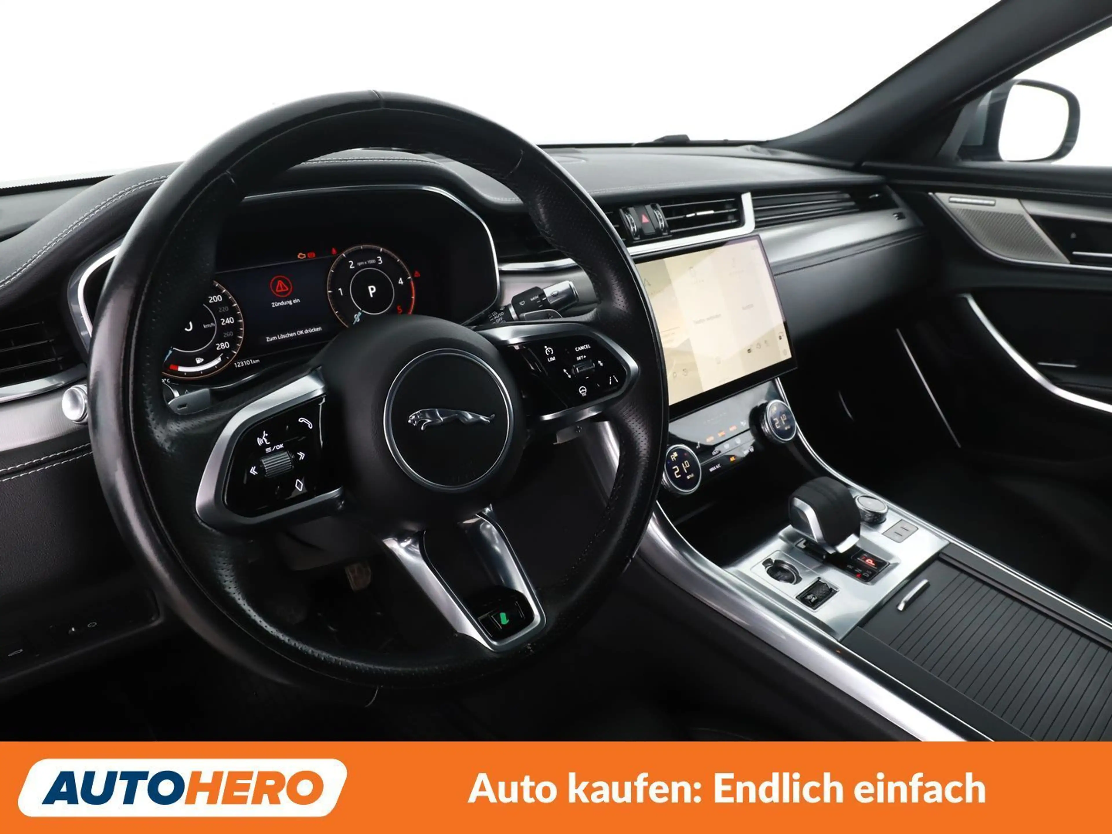 Jaguar XF D200 Mild-Hybrid R-Dynamic SE AWD — photo 11