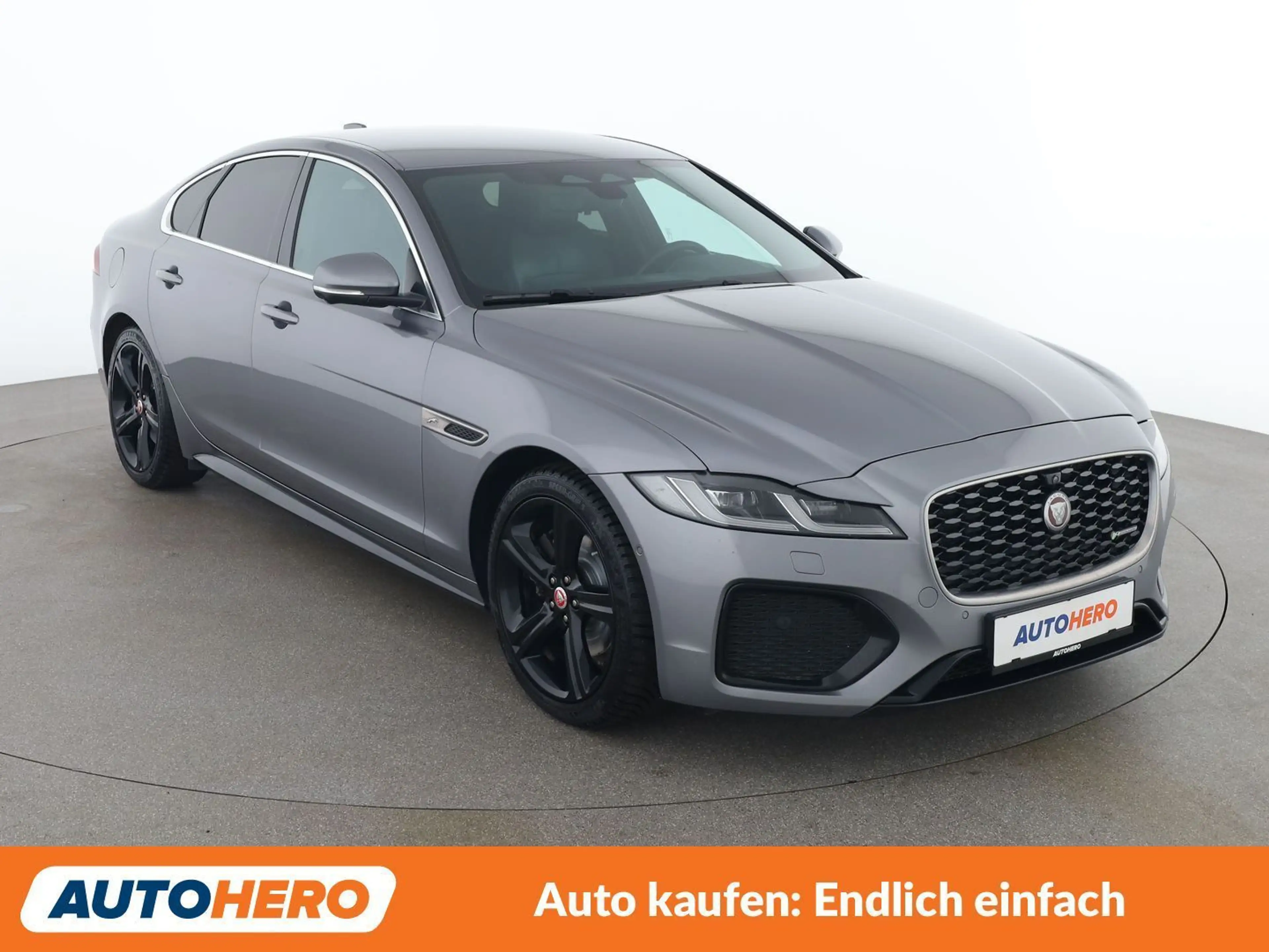 Jaguar XF D200 Mild-Hybrid R-Dynamic SE AWD — photo 8