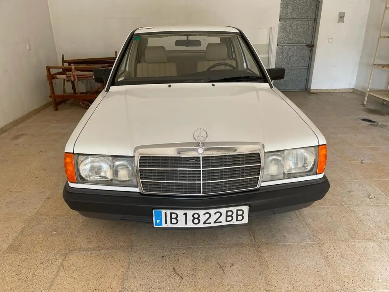 Daimler Benz 190 E, foto 1