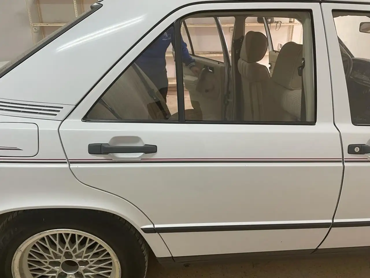 Daimler Benz 190 E, foto 4