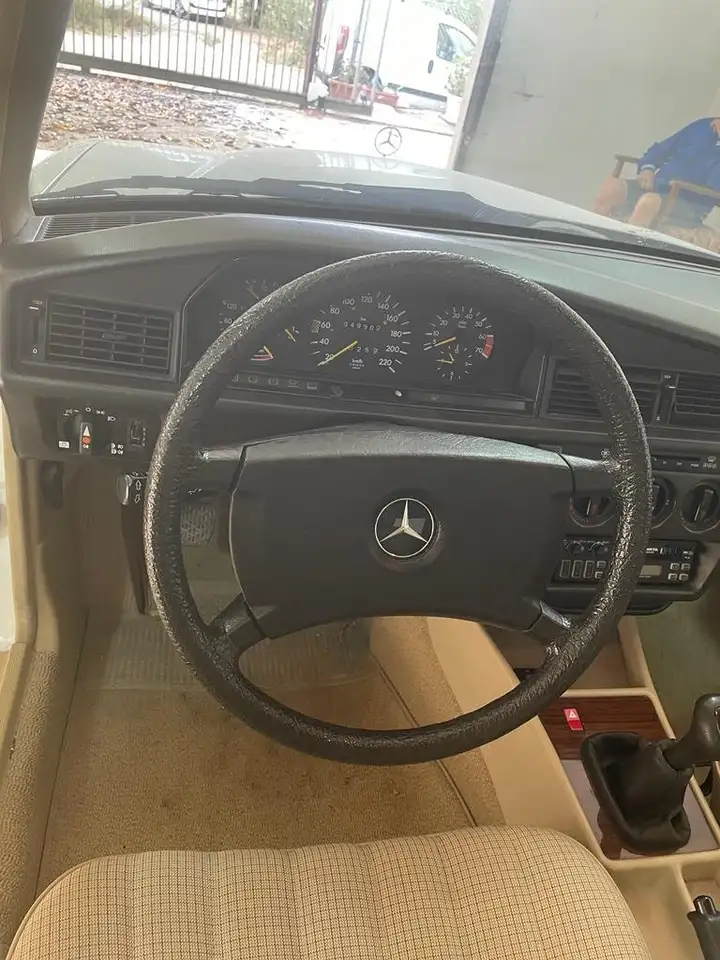 Daimler Benz 190 E, foto 5