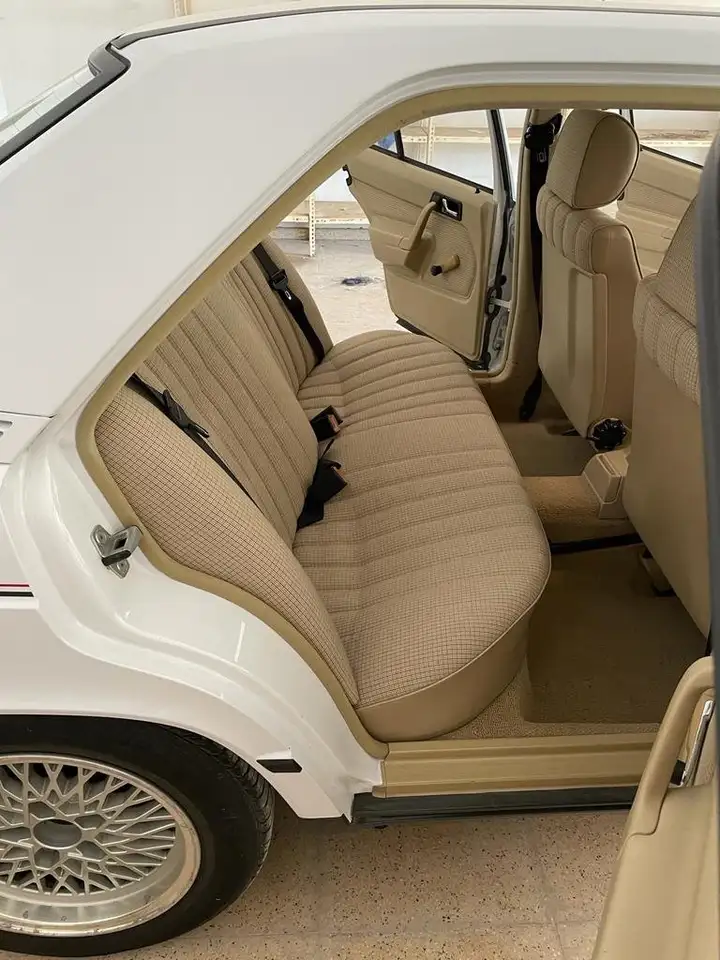 Daimler Benz 190 E, foto 6