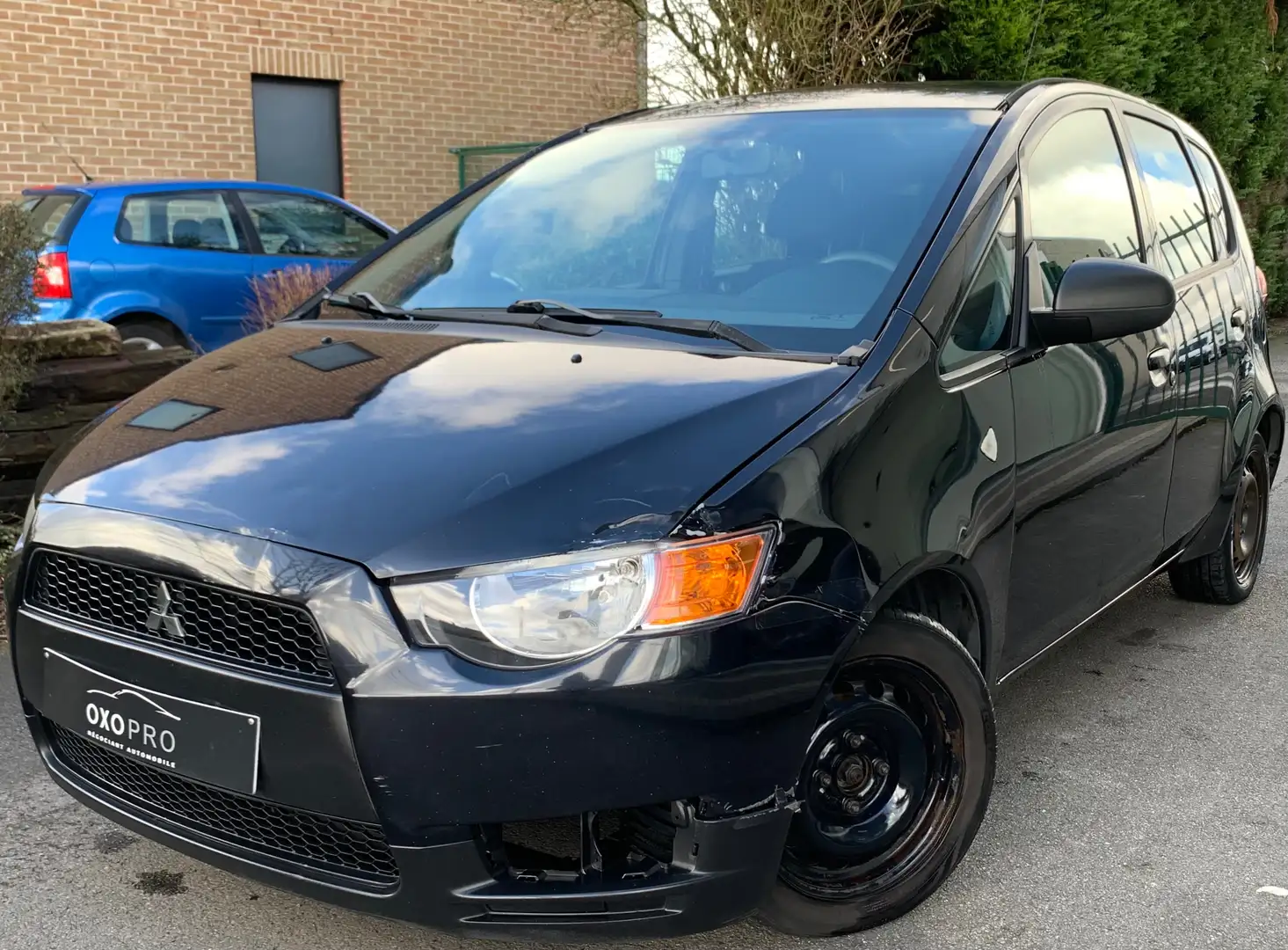 Mitsubishi Colt 1.1i /AIRCO/EMBRAYAGE A REMPLACER/PRIX NEGOCIABLE Noir - 2