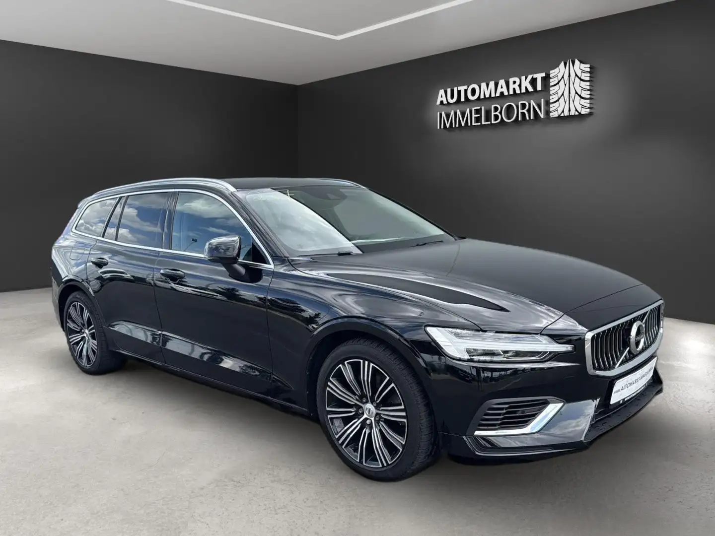 Volvo V60 Inscription Expression LED*Kamera*Navi* Schwarz - 1