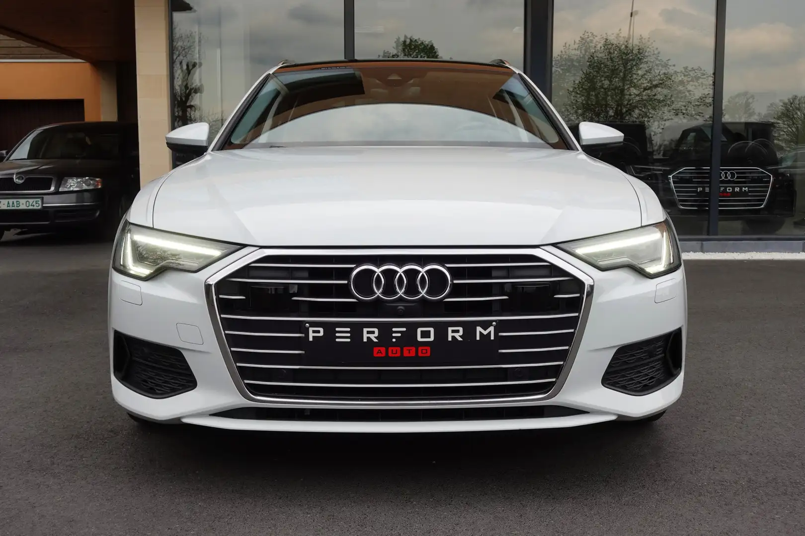 Audi A6 Avant 40 TDi Sport S tronic Blanc - 2