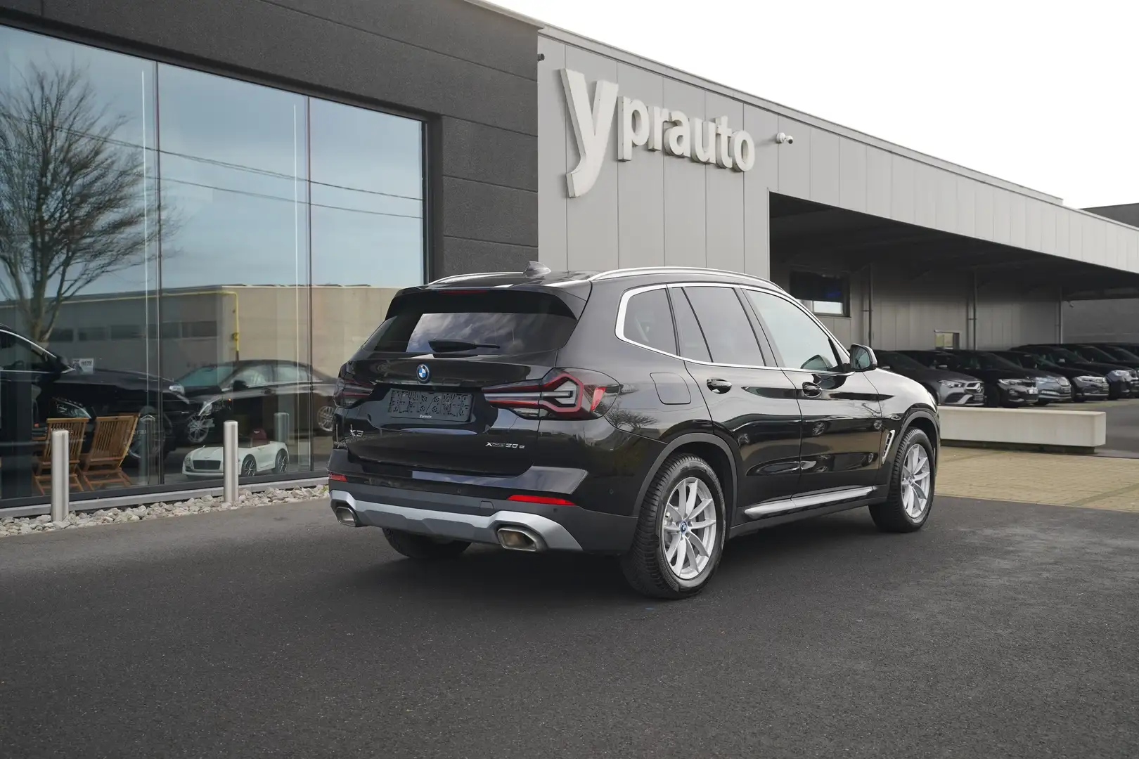 BMW X3 X3 xDrive30e Aut. Navi AppleCarplay Cruise Camera Black - 2