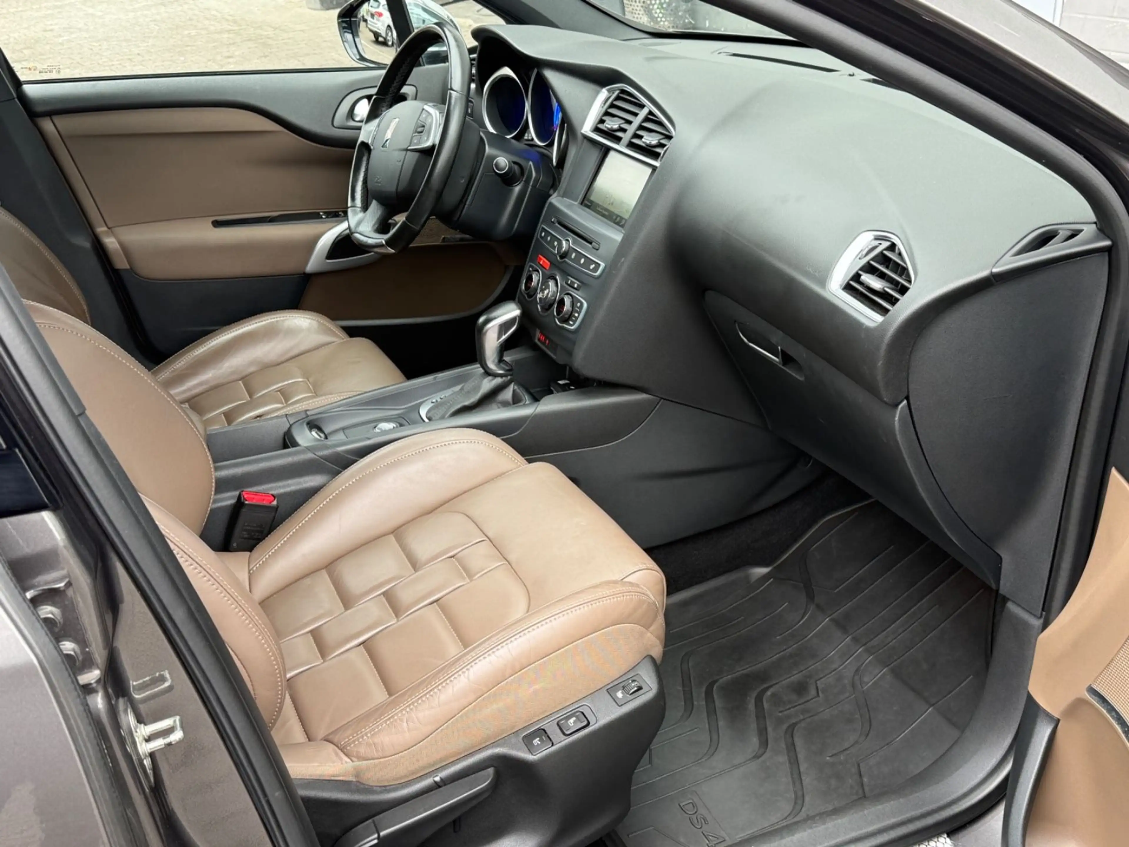 DS Automobiles DS 4 Aut.Navi Leder Massage LED.s Totw.Spurhlt. — photo 8