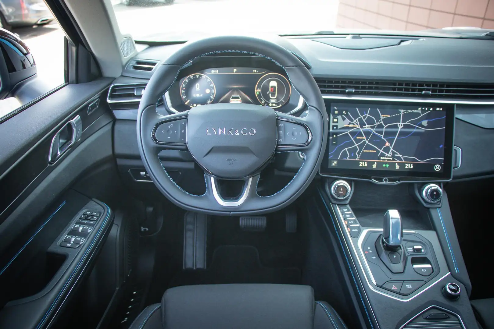 Lynk & Co 01 1.5 | 360 camera | Panoramadak | Adaptive cruise c Blauw - 2