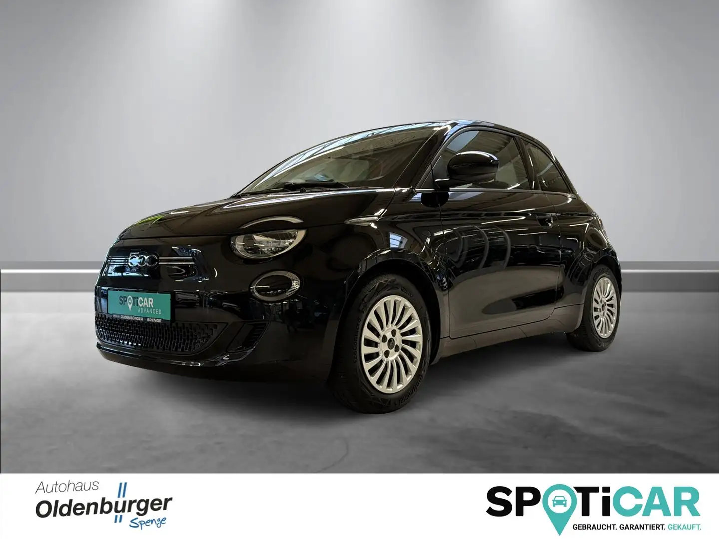 Fiat 500 Action Electric, CarPlay/AndroidAuto Černá - 1