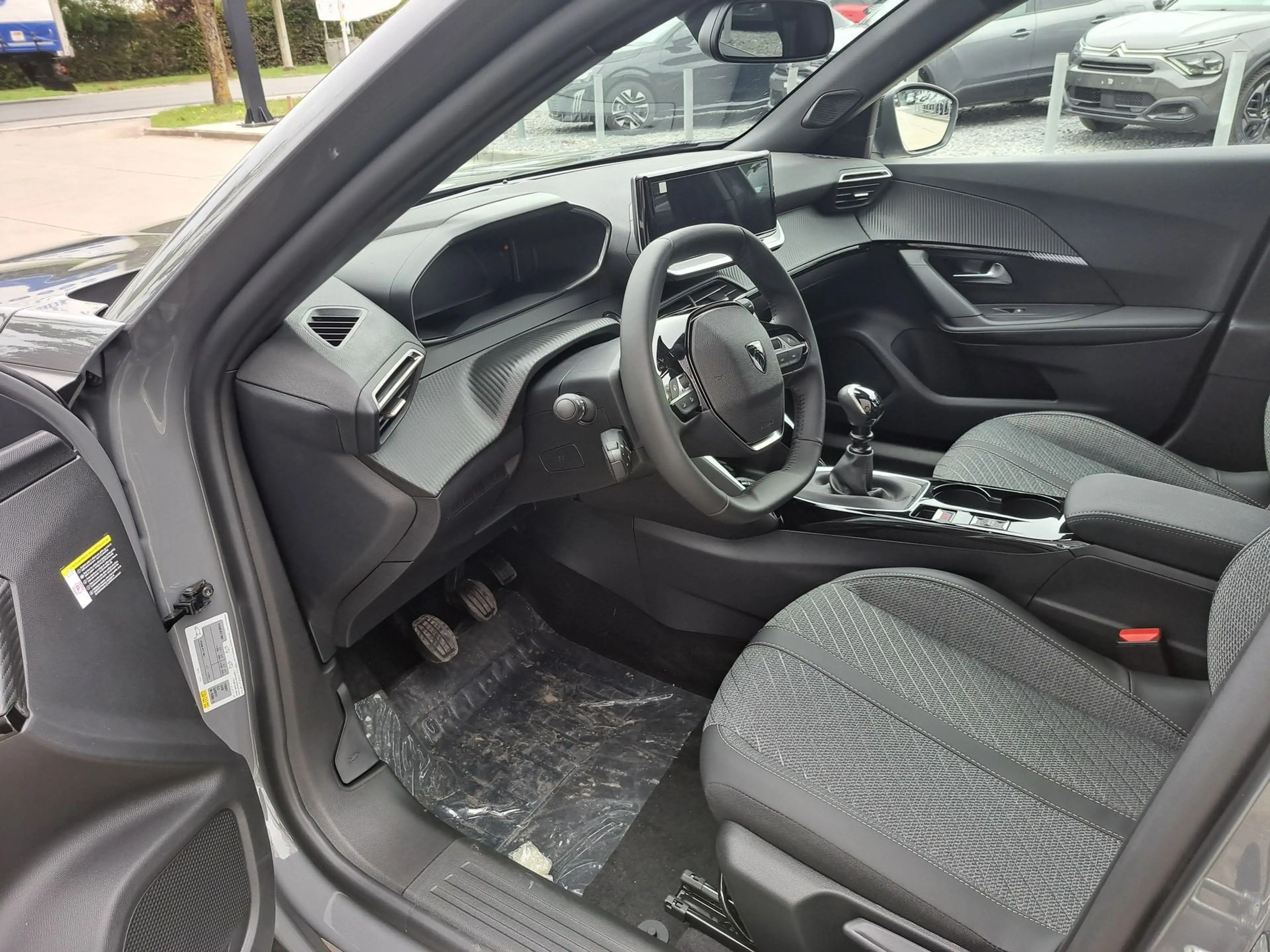 Peugeot 2008 2008 TURBO 100 ALLURE — photo 8