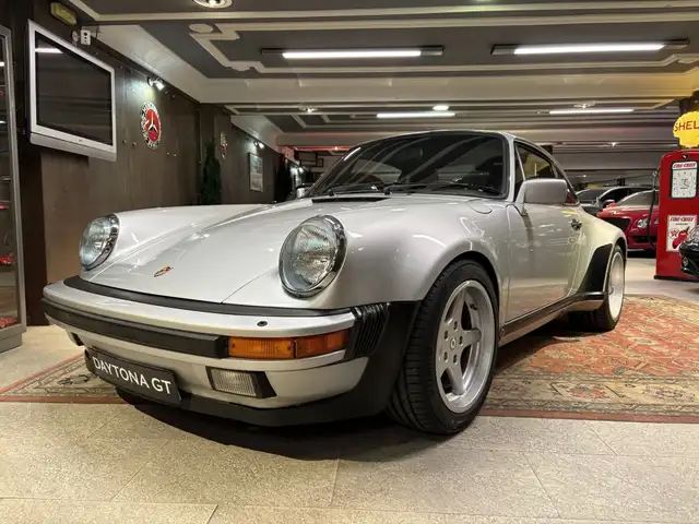 Porsche 930 3.3 Turbo Coupé