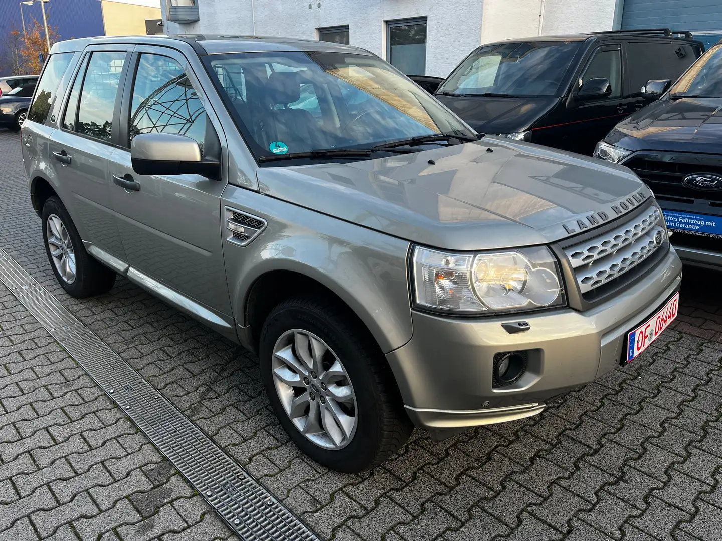 Land Rover Freelander HSE SD4 Beige - 2